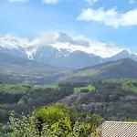 A Avec Piscine Partagee Et Vue Selonnet