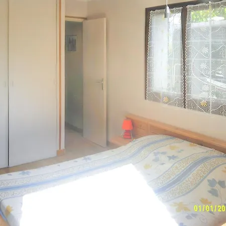 A Avec Piscine Partagee Et Vue Apartament